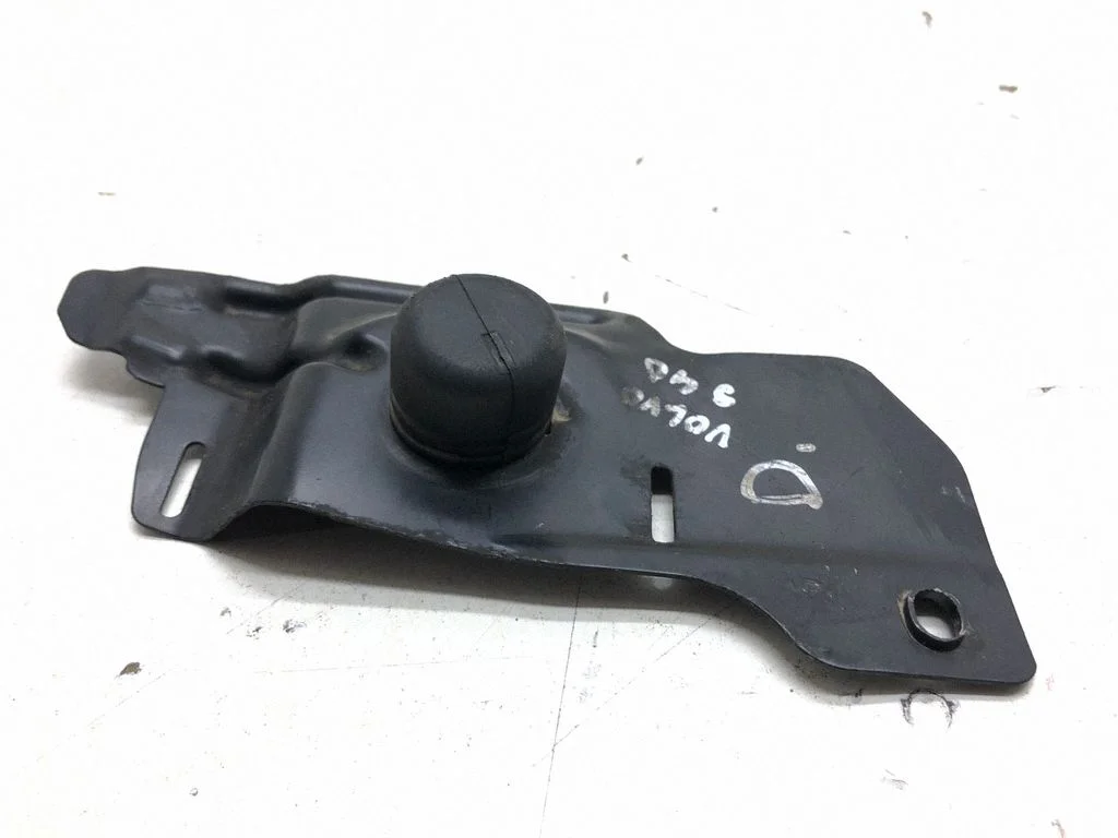 Other engine bay part 9187508