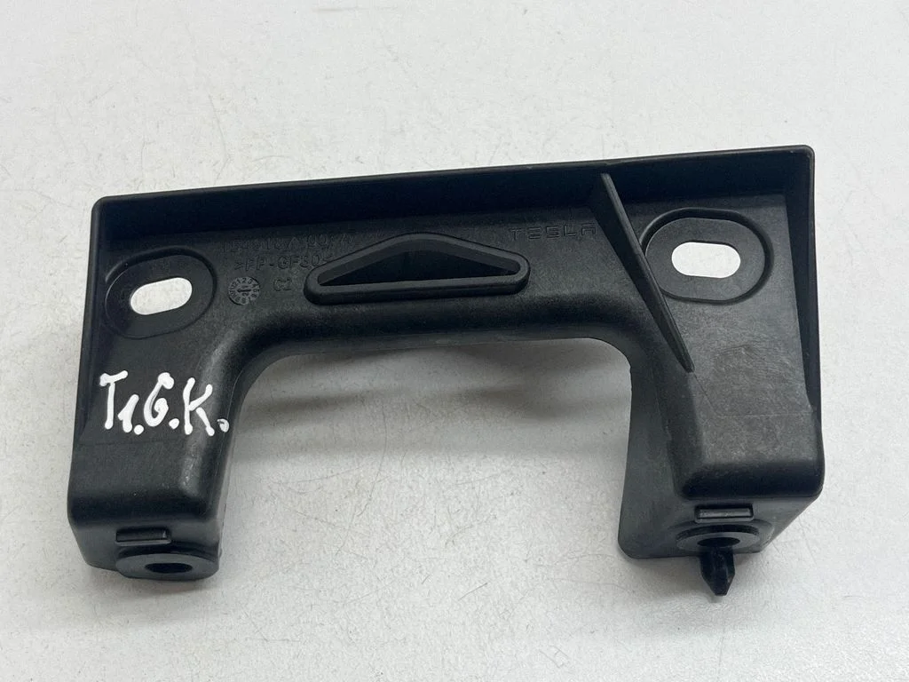 Other interior part – Tesla Model Y (2020-)
