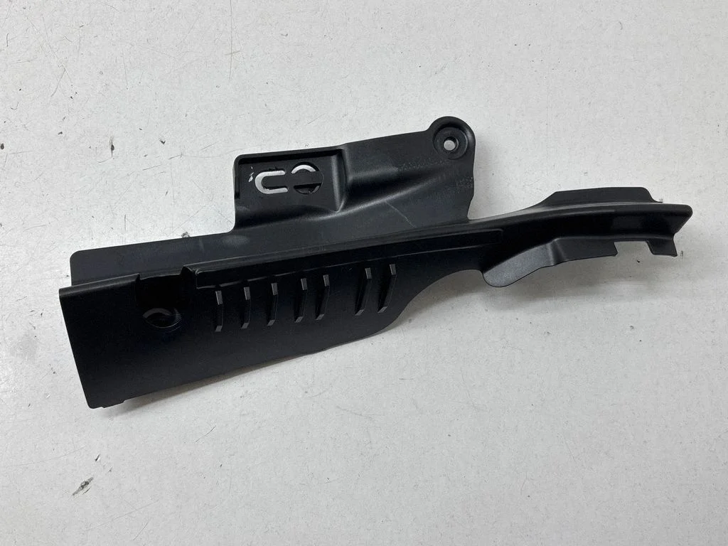 Cita salona detaļa 8W5880755
