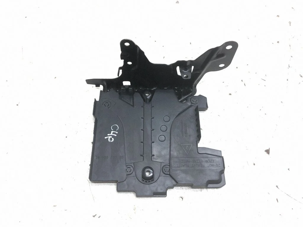 Battery tray – Citroen C4 Grand Picasso (2013-2018)