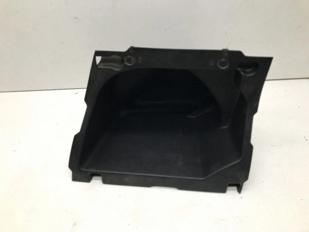 Glove box in trunk – Mercedes-Benz ML-Class W164 (2005-2011)