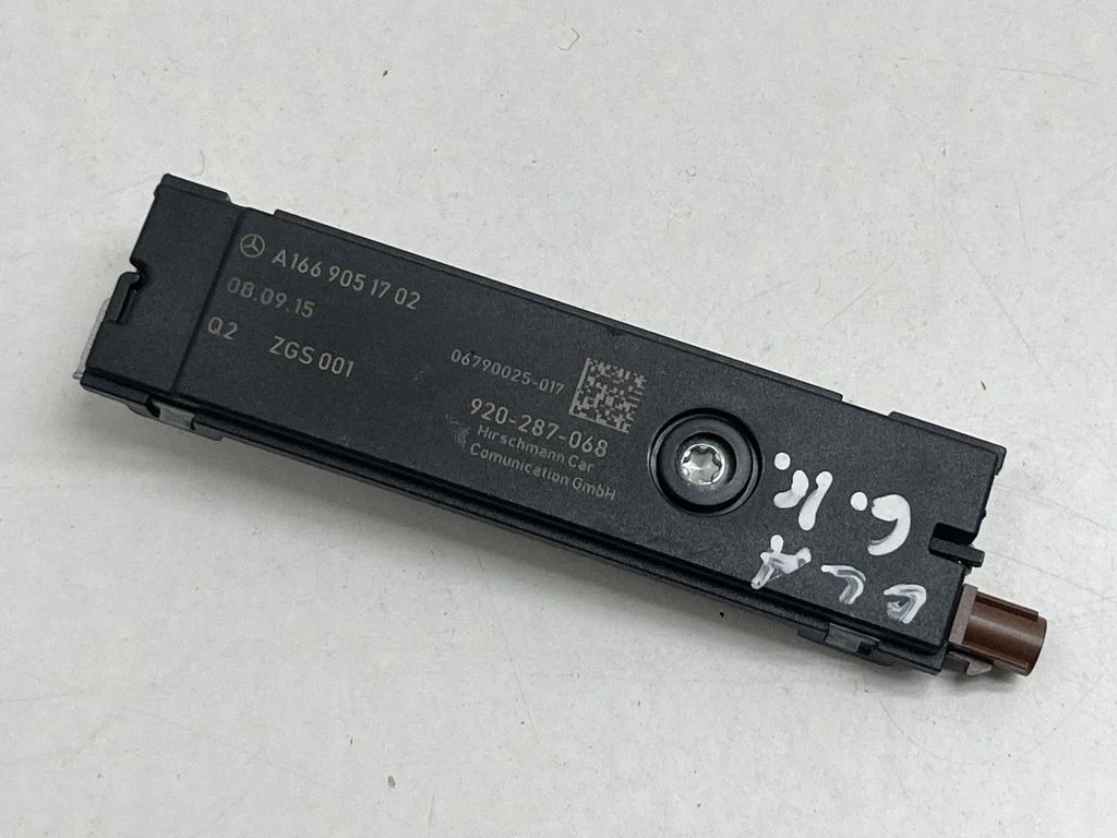 Antenas pastiprinātājs – Mercedes-Benz CLA klase C117 X117 W117 (2013-2019)
