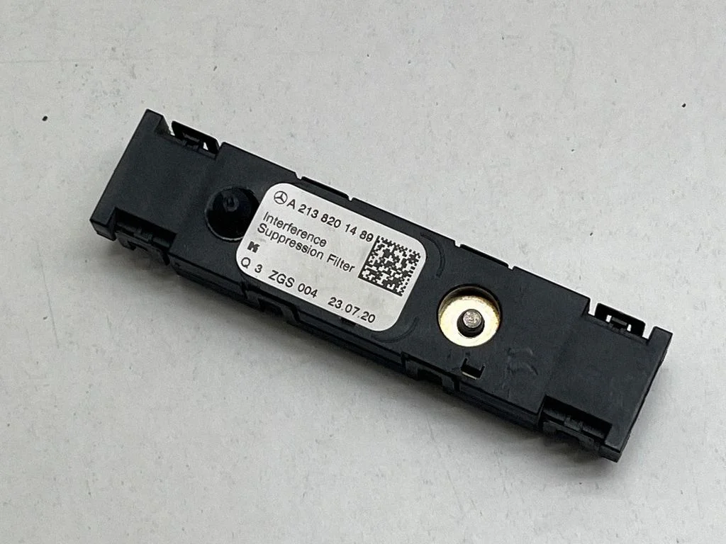Antenas pastiprinātājs – Mercedes-Benz A klase W177 AMG (2018-)