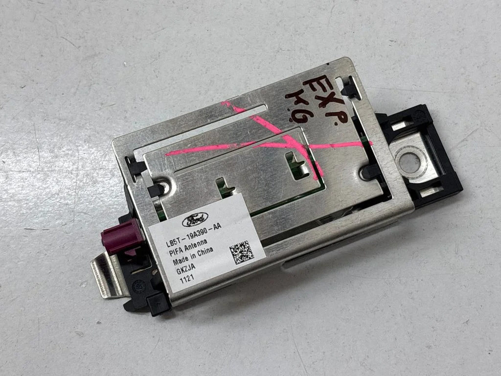 Antenni võimendi LB5T19A390AA