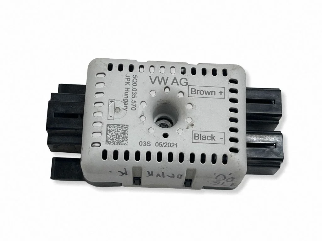 Antenas pastiprinātājs – Volkswagen Tiguan Allspace (2017-)