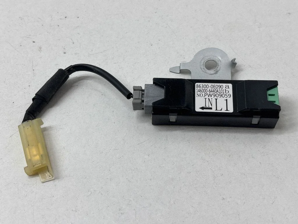 Antenas pastiprinātājs 863000E090