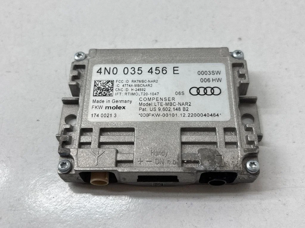 Antenni võimendi 4N0035456E
