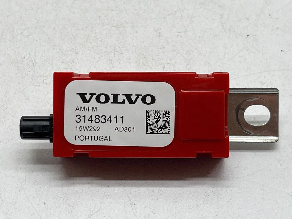 Antenas pastiprinātājs – Volvo S90, V90 (2016-)