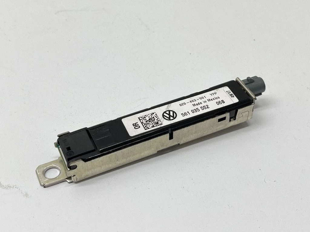 Wzmacniacz antenowy – Volkswagen Passat B7 USA (2012-2019)