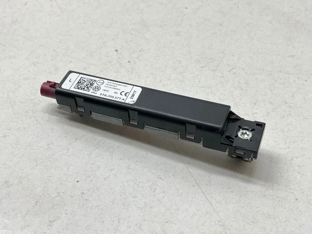 Antenas pastiprinātājs 5TA035577A