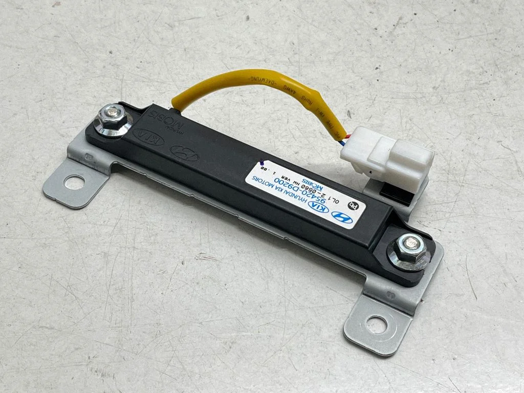 Antenas pastiprinātājs 95420D9200