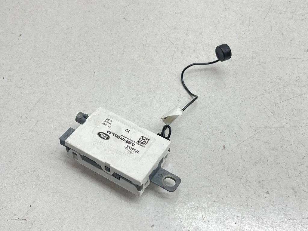 Antenas pastiprinātājs – Land Rover Range Rover Evoque L538 (2011-2018)
