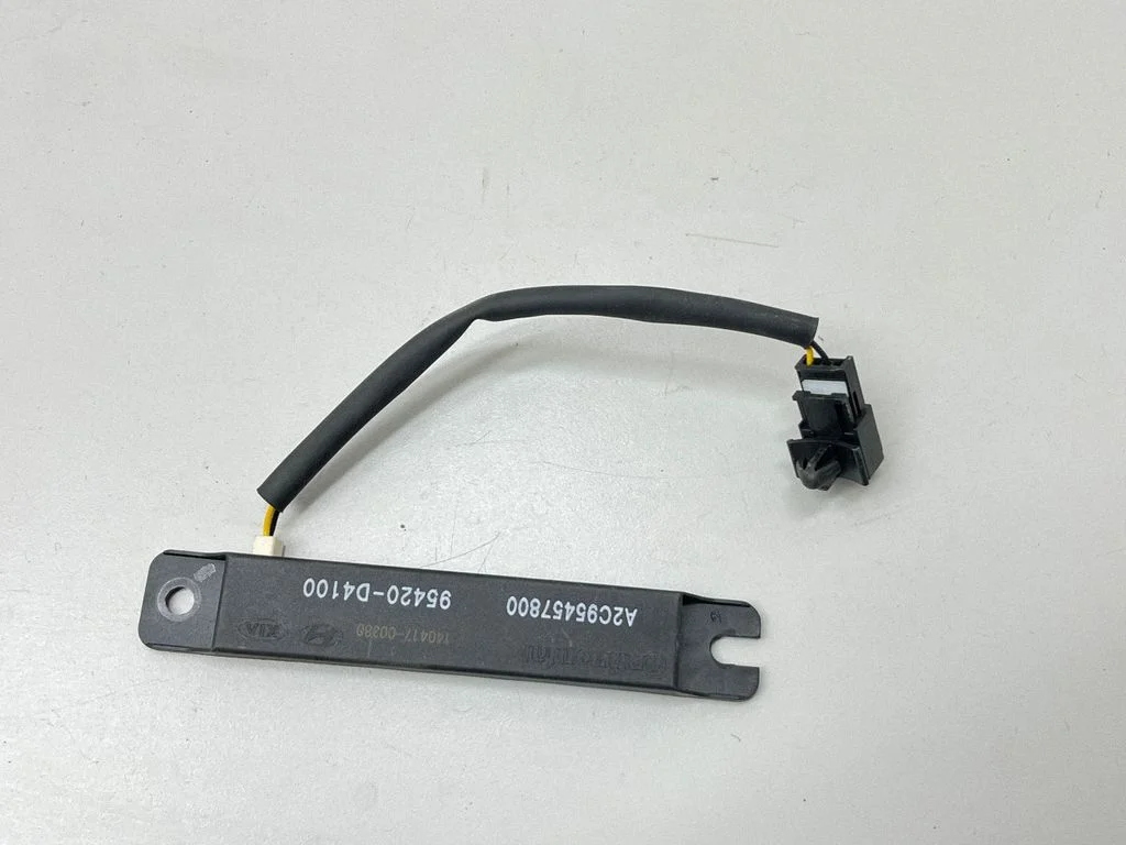 Aerial antenna amplifier – KIA Optima (2015-2020)