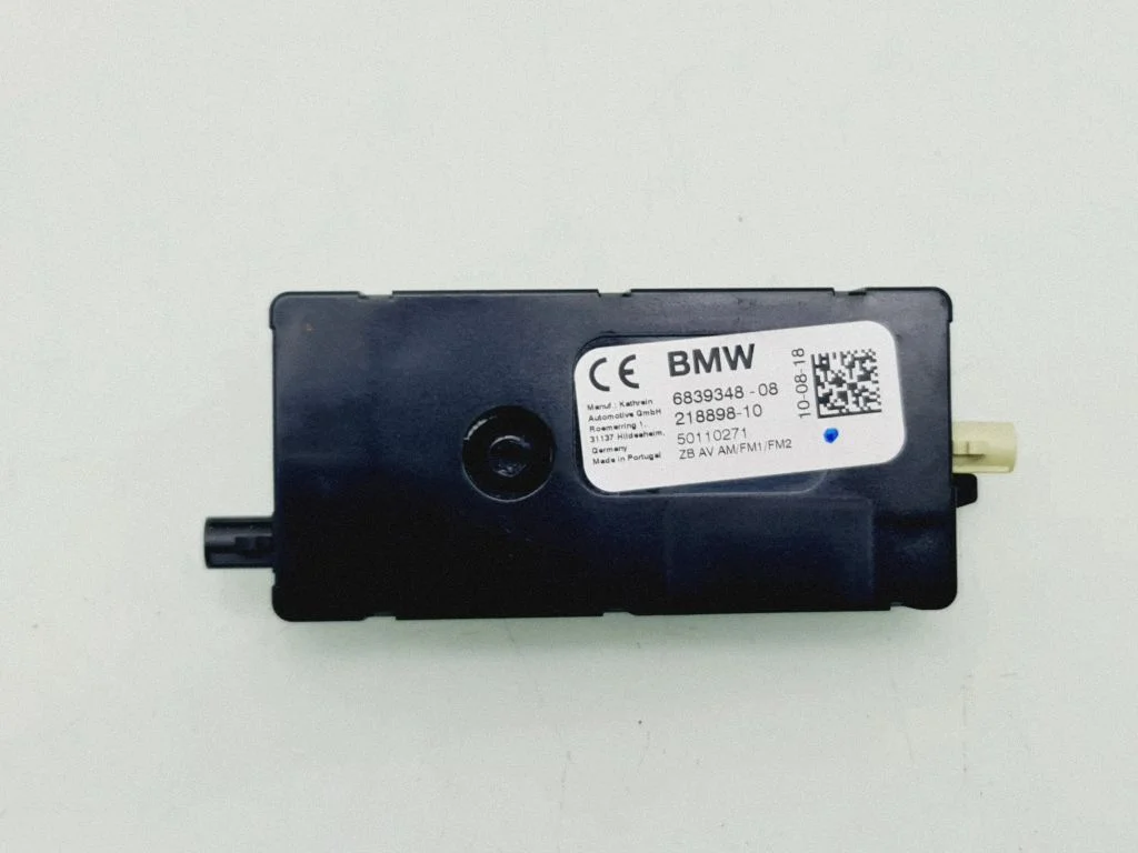 Wzmacniacz antenowy – BMW X5M G05 F95 (2019-)