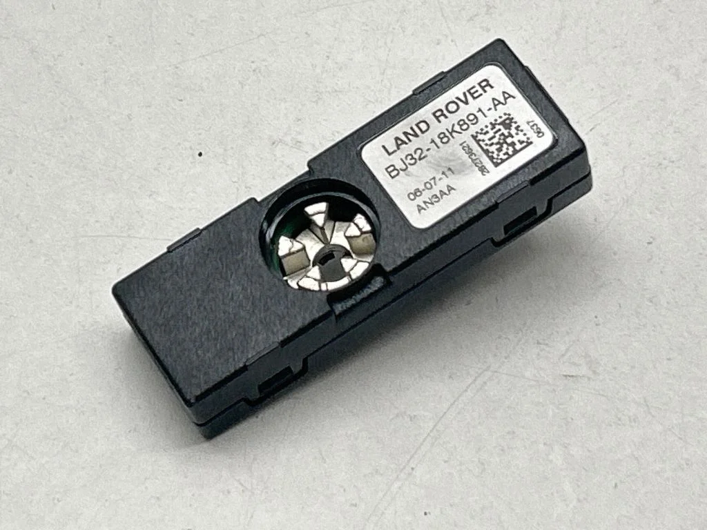 Antenas pastiprinātājs BJ3218K891AA