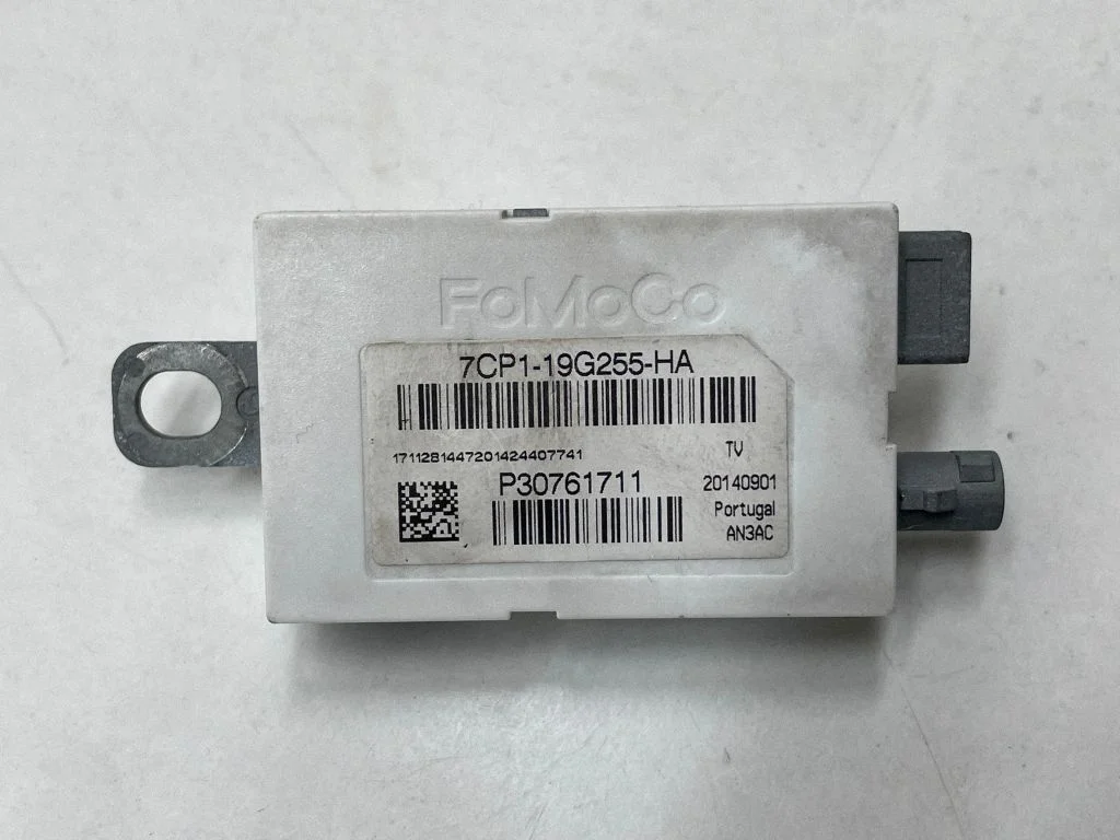 Antenas pastiprinātājs 7CP119G255HA