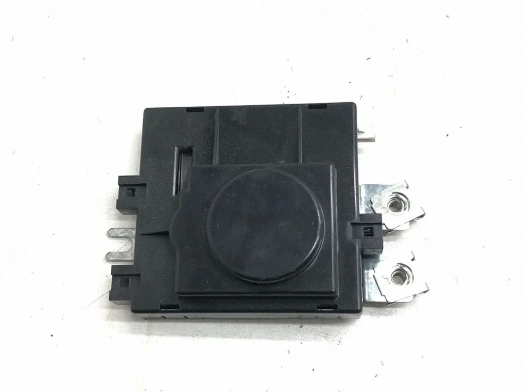 Antenas pastiprinātājs A2048702789