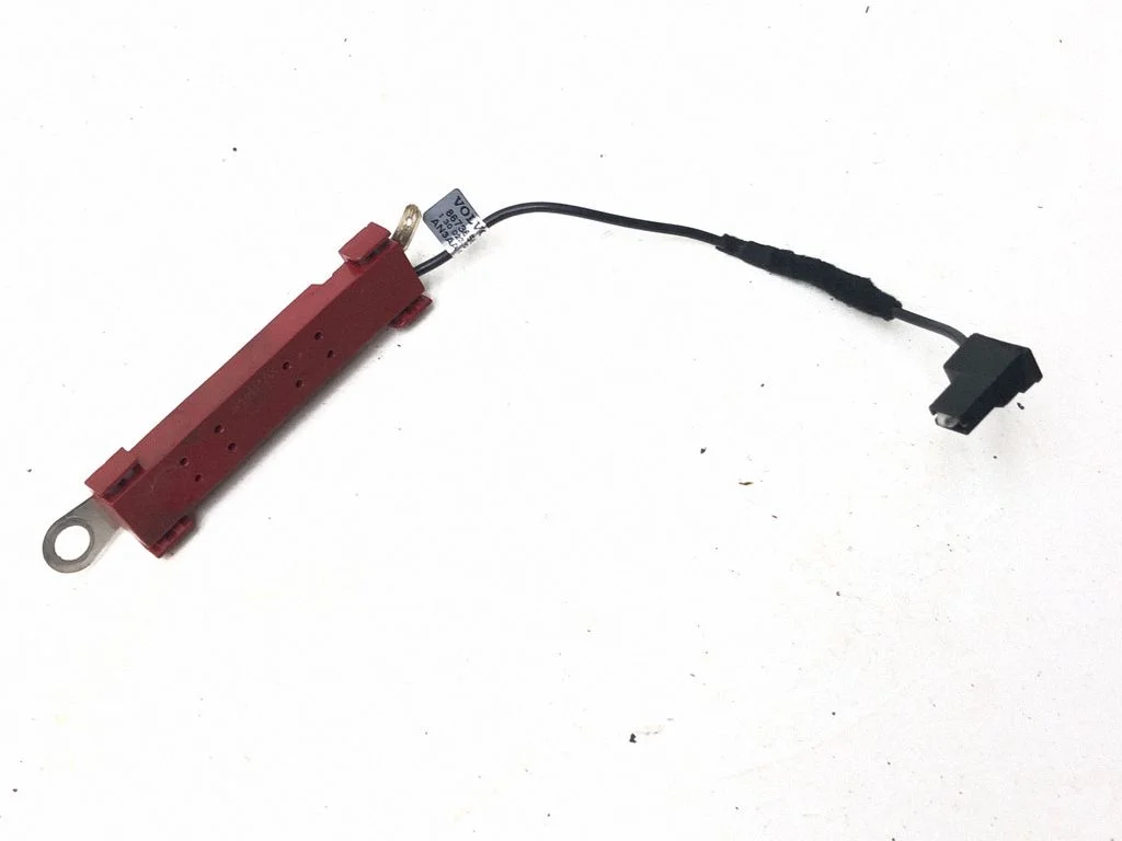 Aerial antenna amplifier – Volvo S40 (2008-2012)