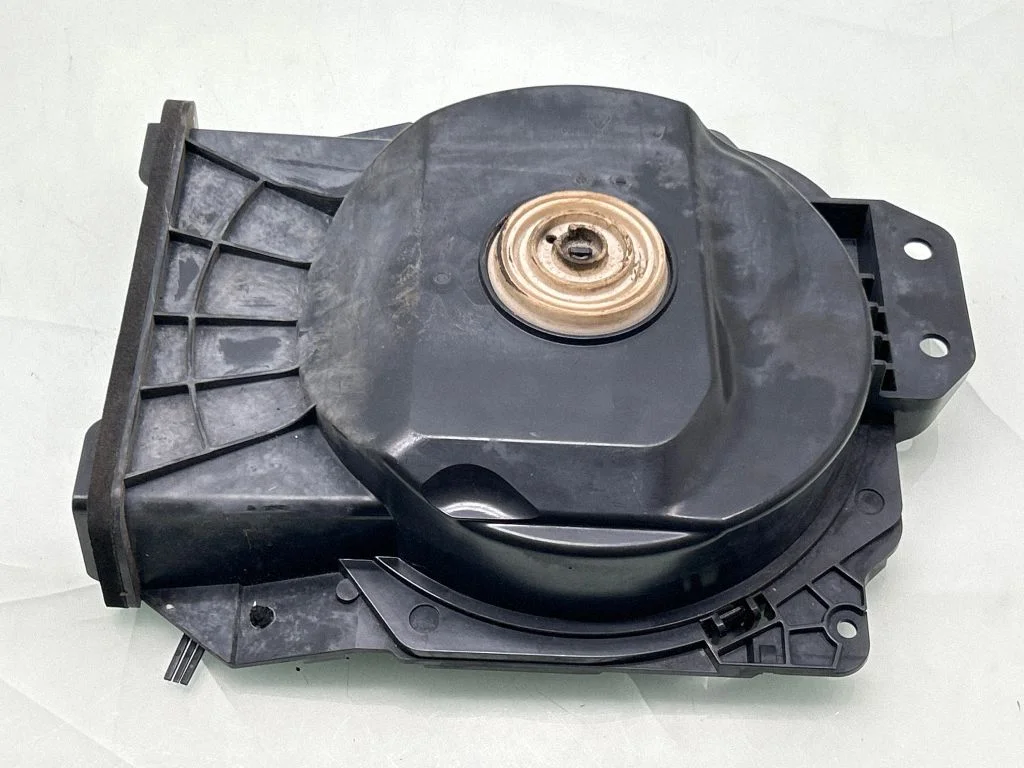 Zemfrekvences skaļrunis – BMW 1. sērija F20 F21 (2011-2019)