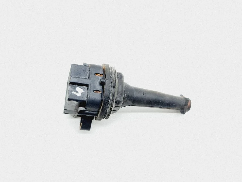 High voltage ignition coil 30713417