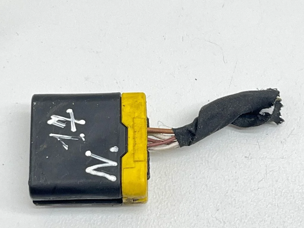 Motora vadu instalācija