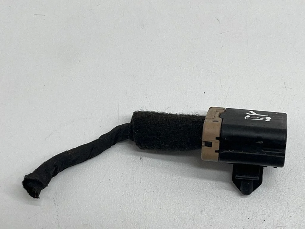 Motora vadu instalācija