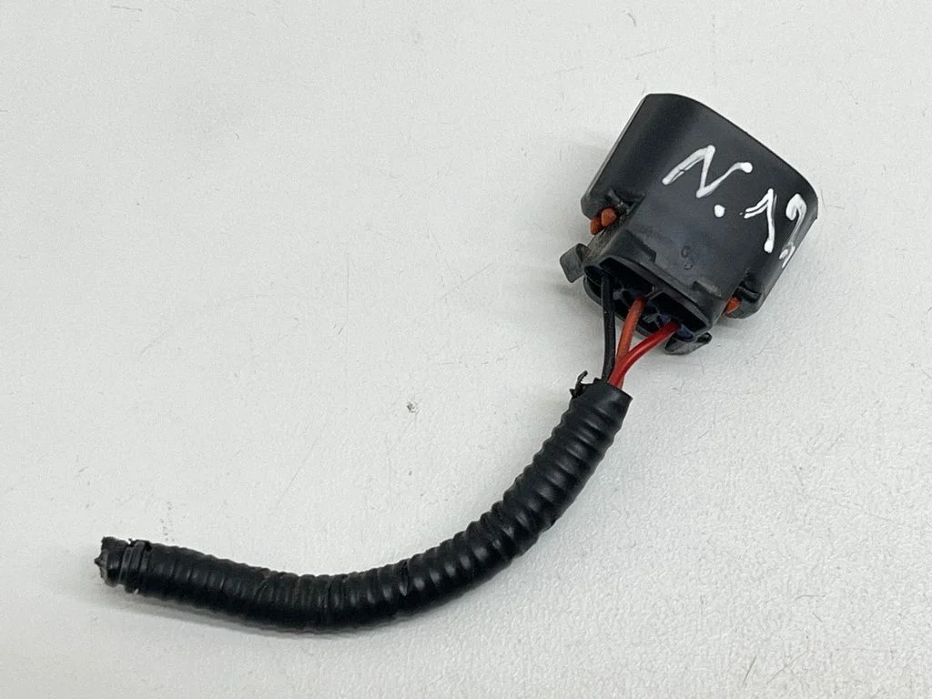 Motora vadu instalācija