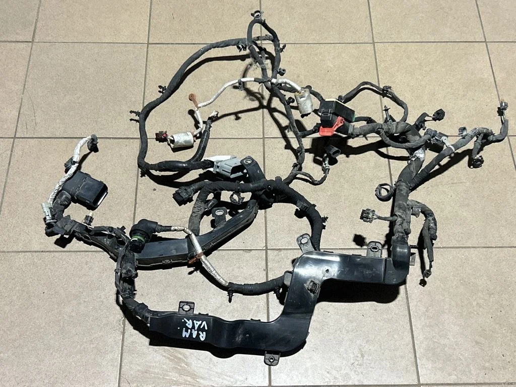 Motora vadu instalācija 35036631
