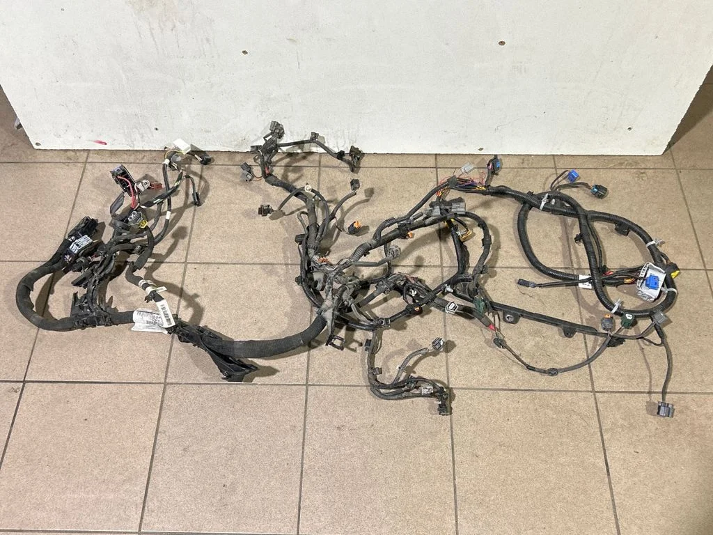Mootori juhtmestik 240118779R
