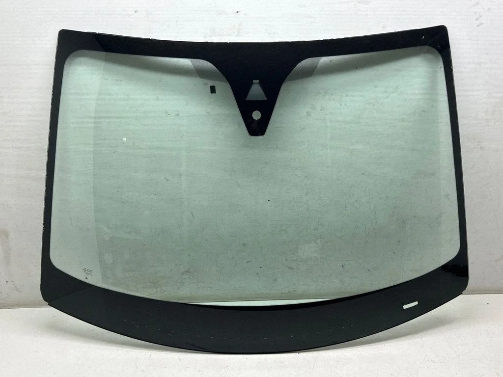Front windscreen/windshield window 43R00397