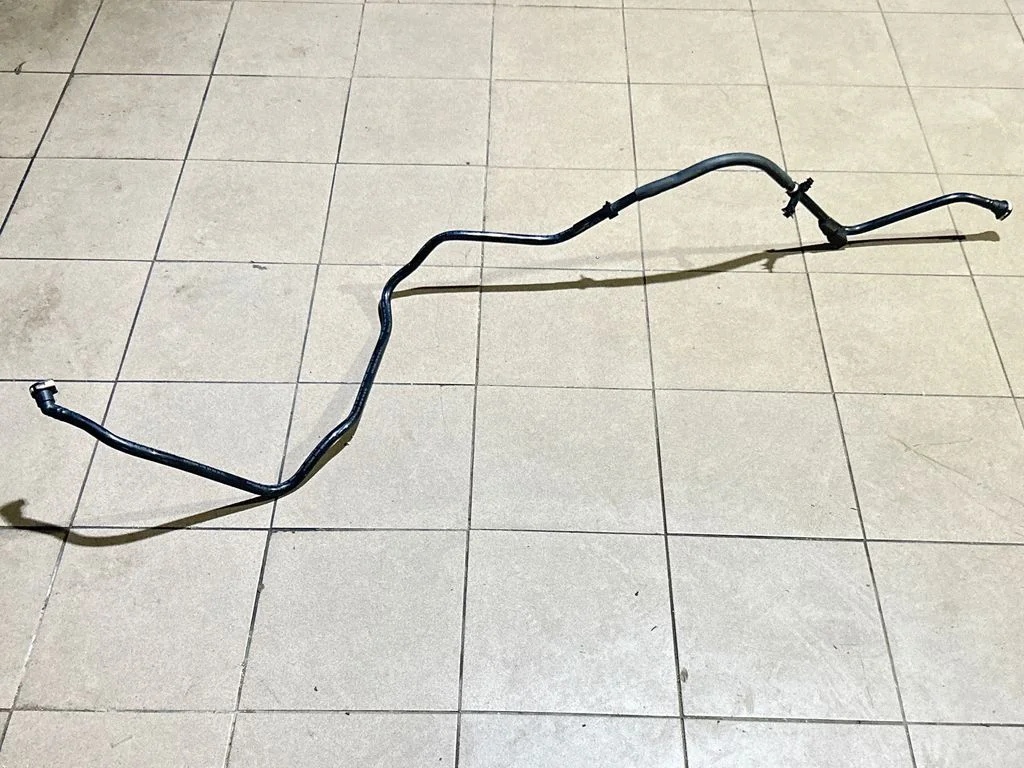 Fuel line/pipe/hose 31432860
