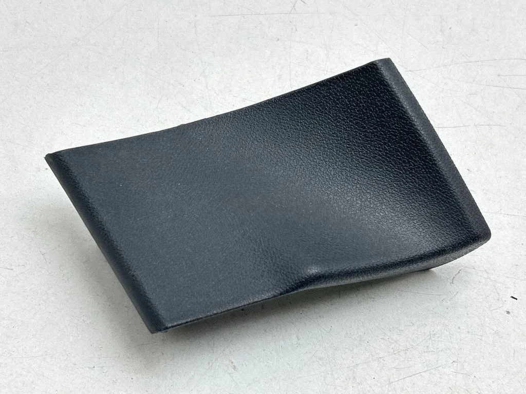 Muu armatuurlaua osa 682100001R