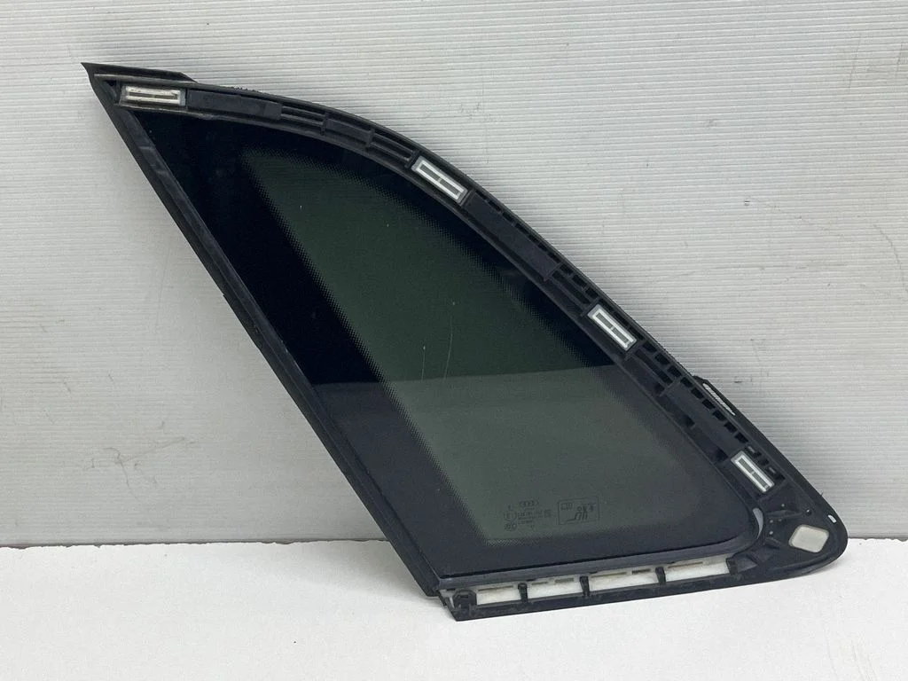 Rear side window – Audi RS Q3 (2019-)