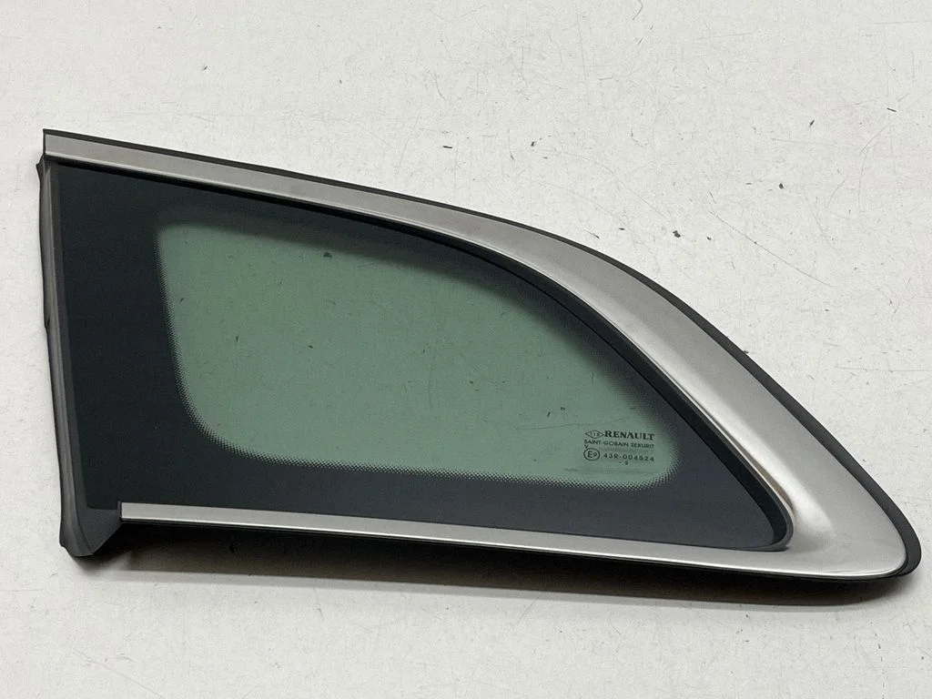 Rear side window 43R004524