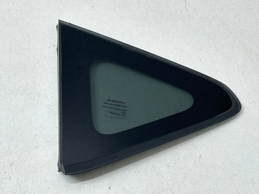 Rear side window 65209FN01A