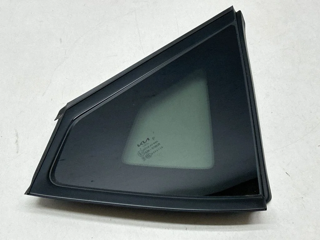 Rear side window 43R019928
