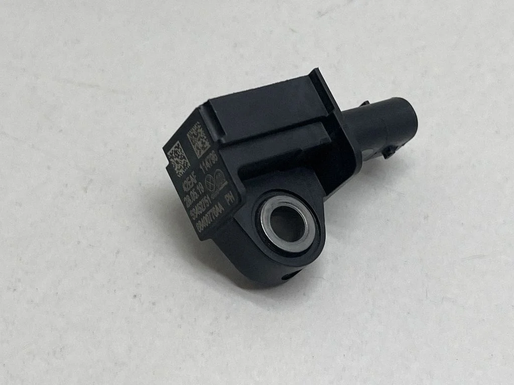 Drošības spilvenu trieciena sensors 68400776AA