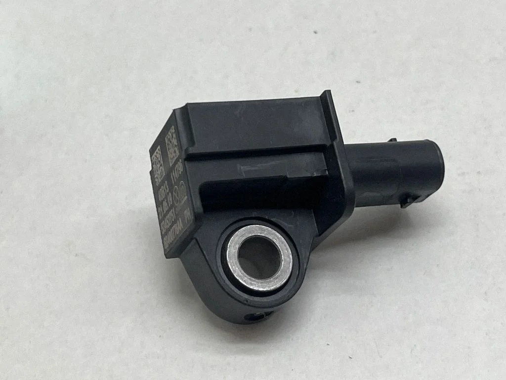 Drošības spilvenu trieciena sensors 68400776AA