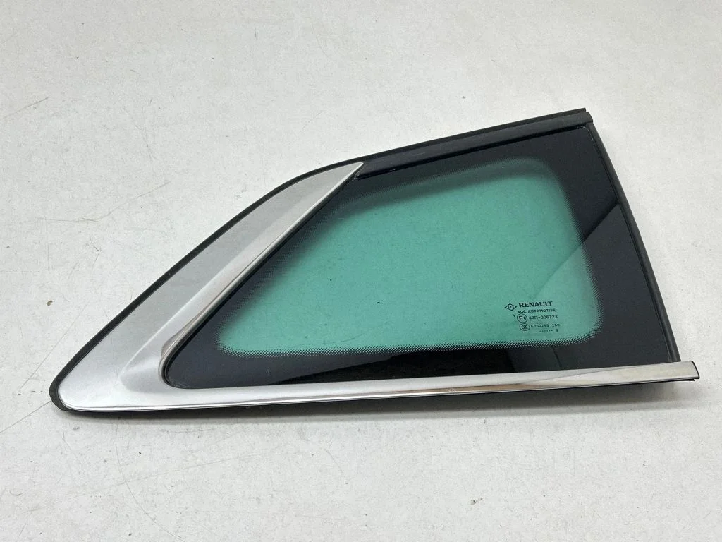 Rear side window – Renault Megane Mégane Renault Sport III (IV Based) (2017-2023)