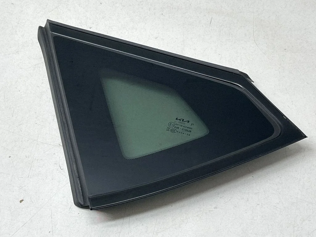 Rear side window 87810CV100