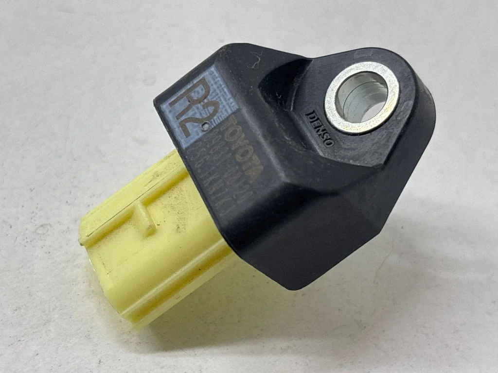 Drošības spilvenu trieciena sensors 8983108110