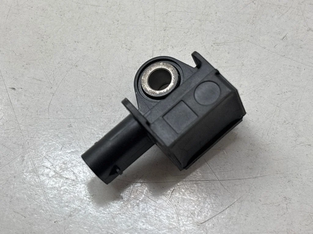 Drošības spilvenu trieciena sensors – BMW X5 F15 (2013-2017)