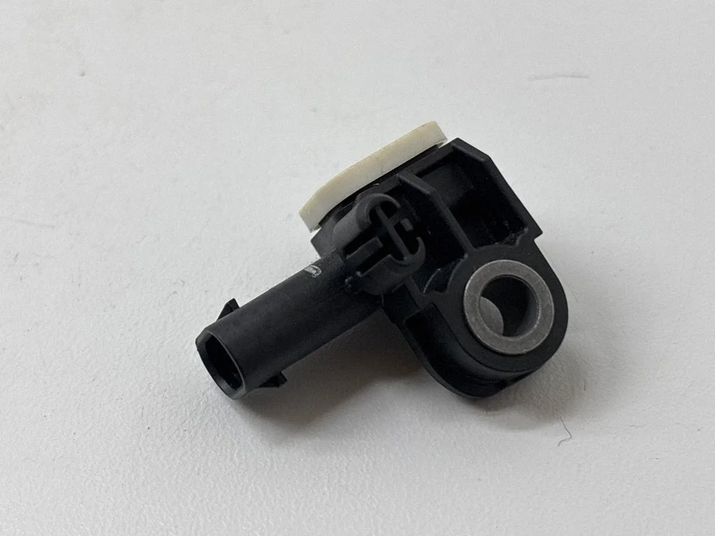Drošības spilvenu trieciena sensors 68598818AA