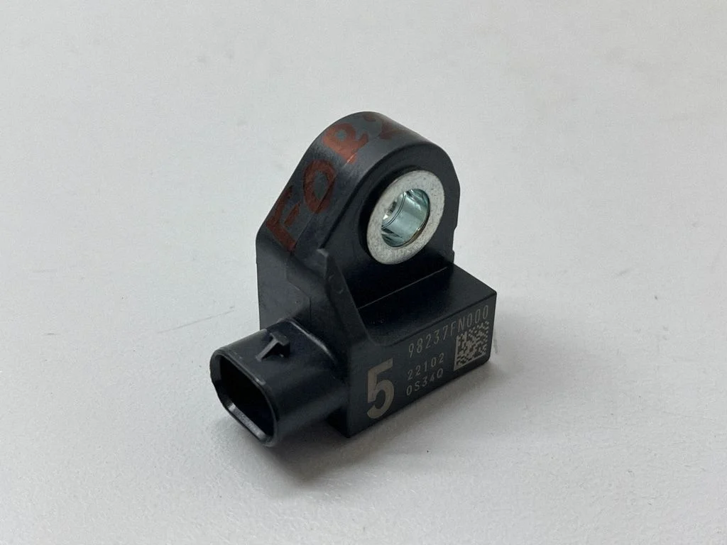 Drošības spilvenu trieciena sensors 98237FN000
