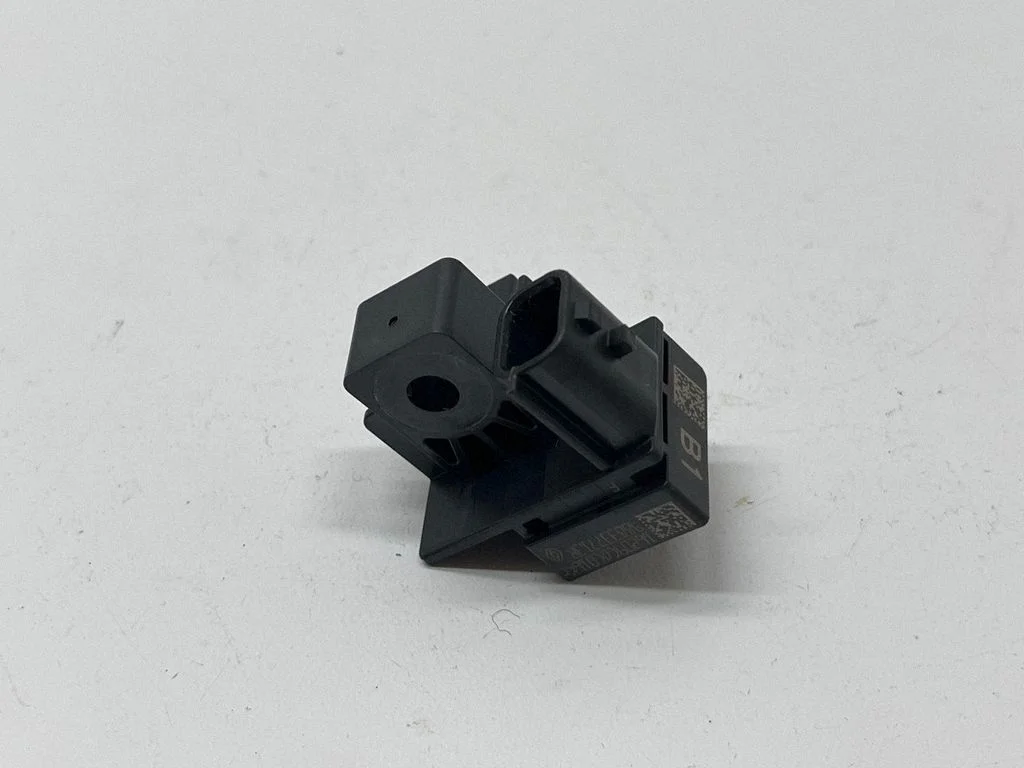 Drošības spilvenu trieciena sensors 988337713R