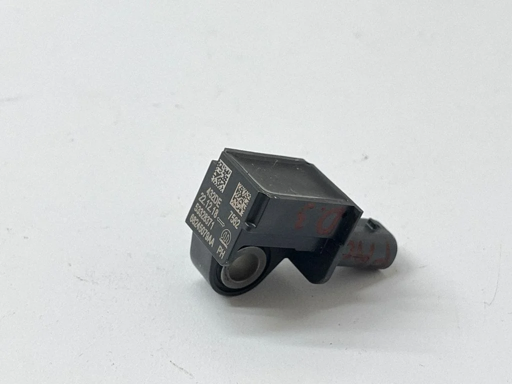 Drošības spilvenu trieciena sensors 68245079AA