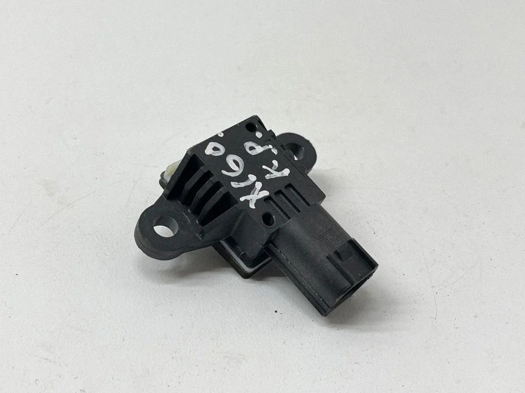 Drošības spilvenu trieciena sensors – Volvo XC60 (2017-)