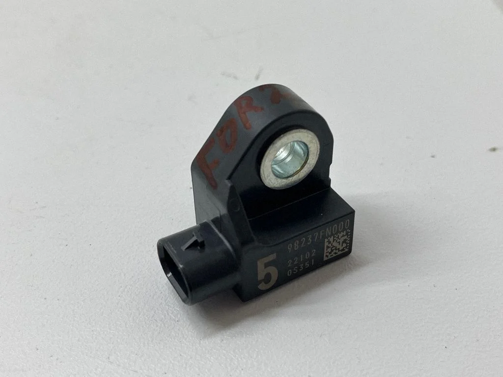 Drošības spilvenu trieciena sensors 98237FN000