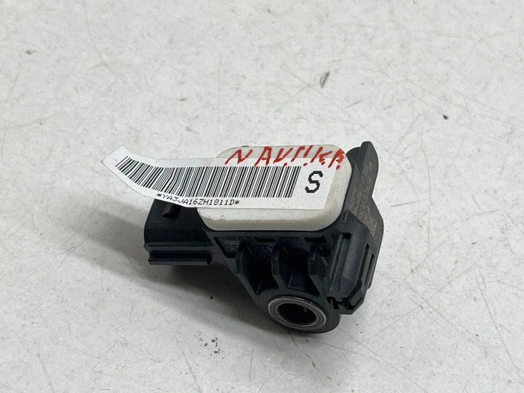 Drošības spilvenu trieciena sensors – Nissan Navara D23 (2015-)
