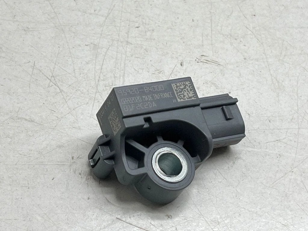 Drošības spilvenu trieciena sensors 95920B4000